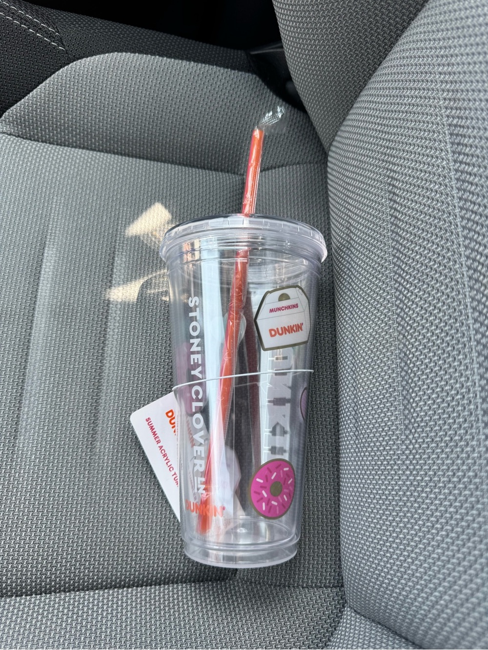 Stoney Clover x d Dunkin’ Donuts clear tumbler with pink donut accents